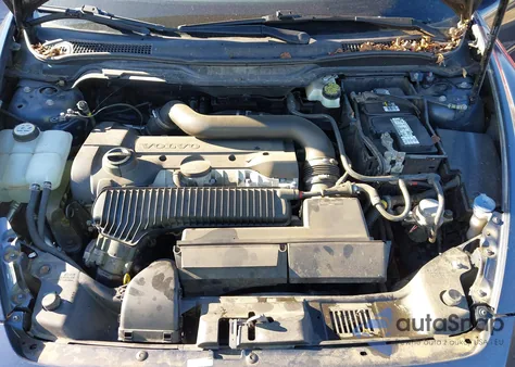 2012 Volvo C70 T5 from USA, damaged, VIN YV1672MC4CJ124934